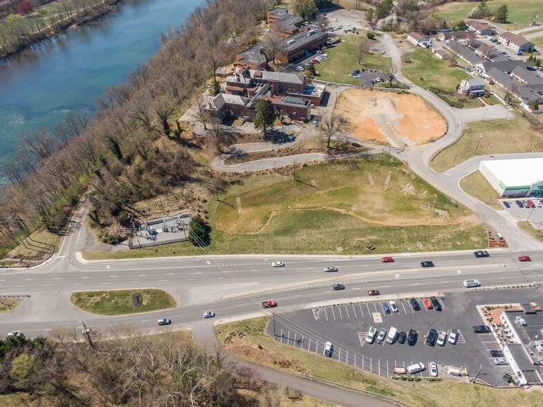 Lee Hwy, Radford, VA for sale - Building Photo - Image 2 of 21