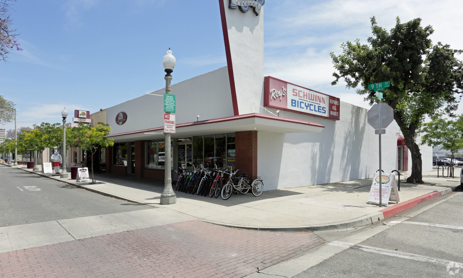 106110 E 9th St, Upland, CA 91786