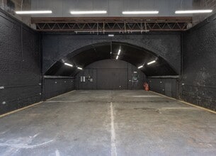 Bohemia Pl, London for lease Interior Photo- Image 1 of 3