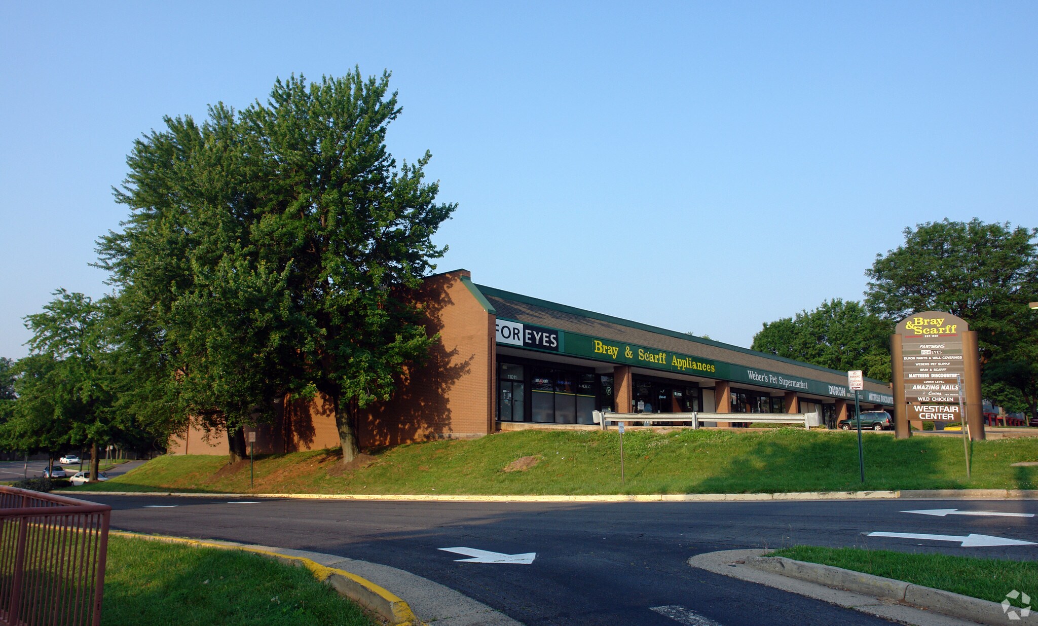 11011-11041 Lee Hwy, Fairfax, VA for sale Primary Photo- Image 1 of 1