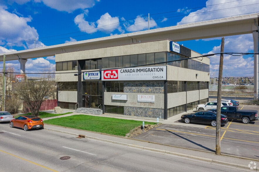 1822 10th Ave SW, Calgary, AB for lease - Primary Photo - Image 1 of 3