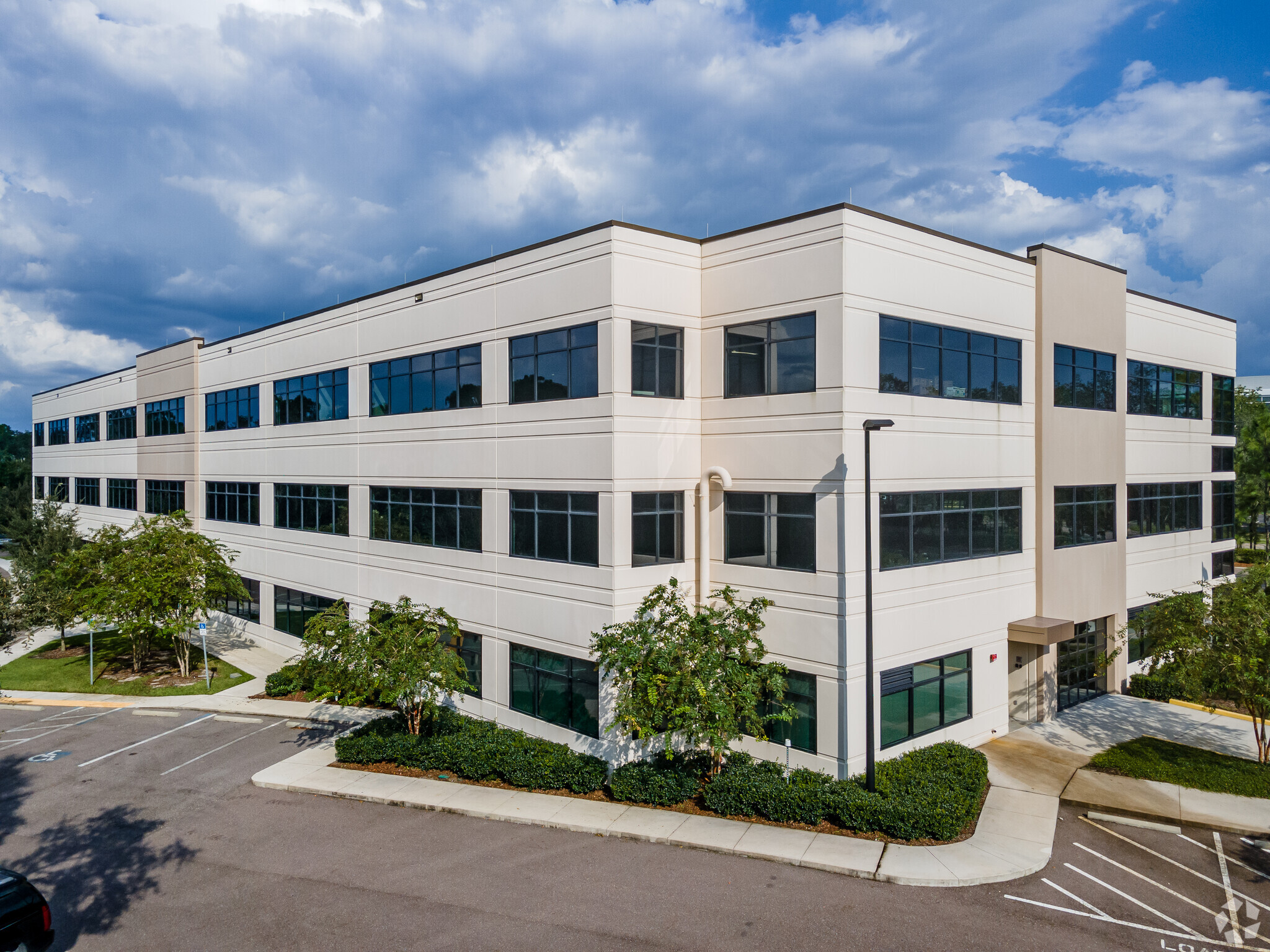 13008 N Telecom Pky, Tampa, FL 33637 - Modern Office by Fletcher and I ...