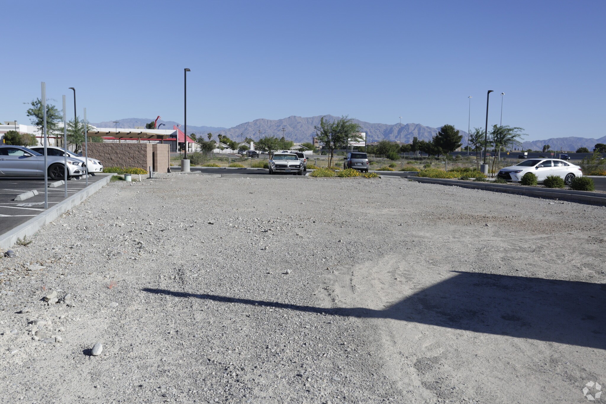 7090 W Craig Rd, Las Vegas, NV for sale Primary Photo- Image 1 of 1