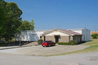 265 Davis Rd, Lagrange, GA for lease Building Photo- Image 1 of 4