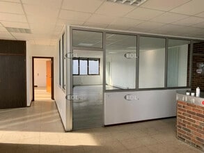 Industrial in Meaux for sale Interior Photo- Image 2 of 5