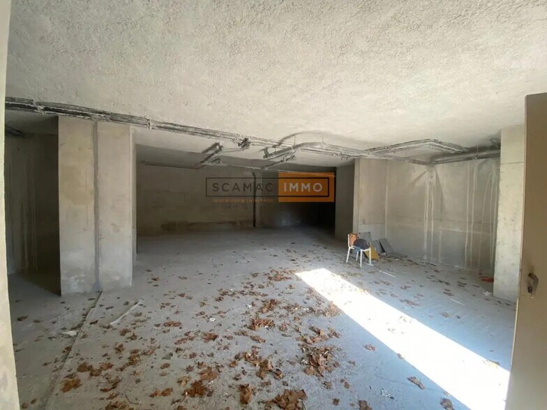 Retail in Toulon for lease - Construction Photo - Image 1 of 5