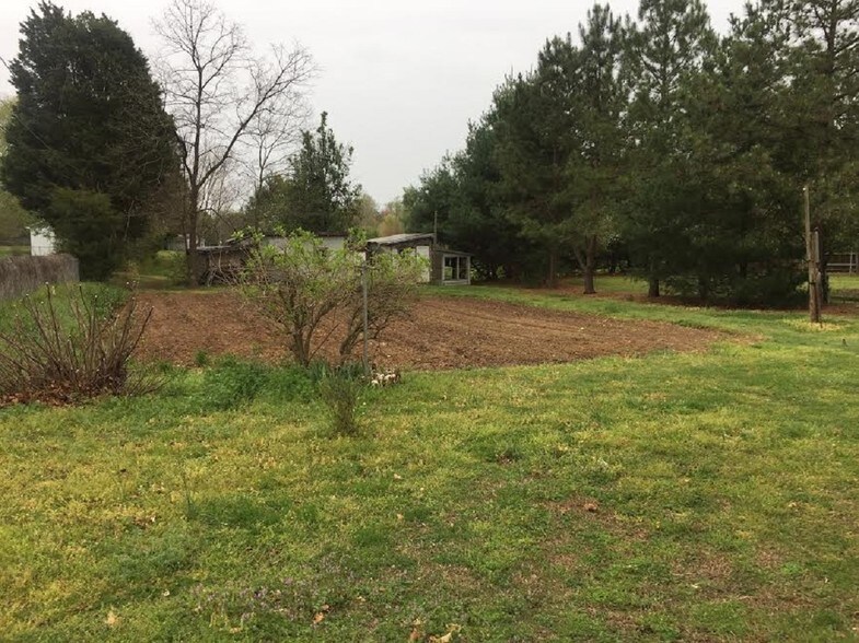 918 S Main St, Graham, NC for sale - Building Photo - Image 1 of 1