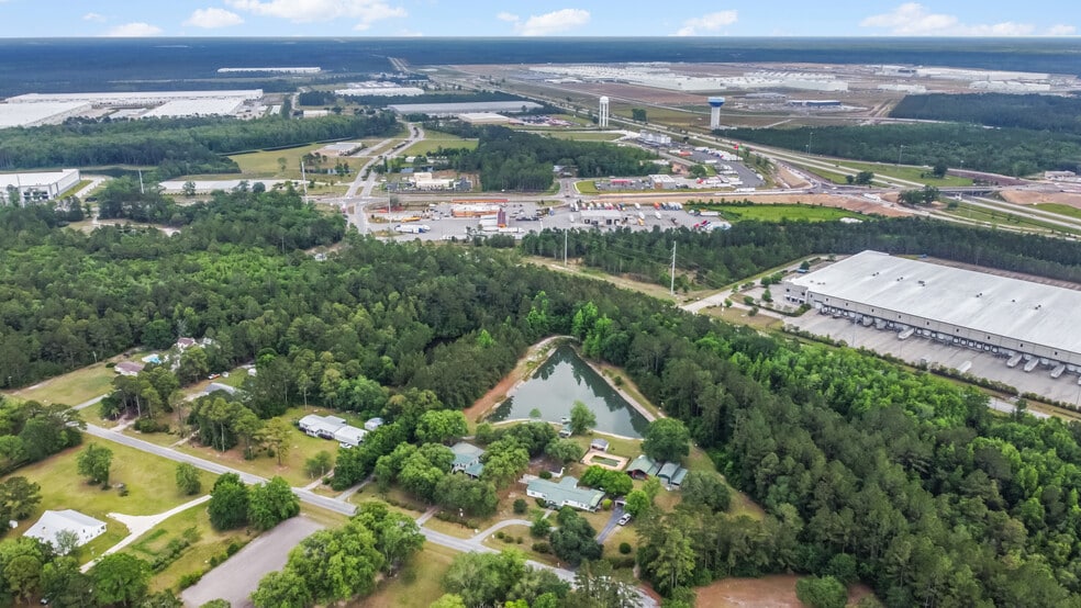 535 & 565 Deer Run rd, Ellabell, GA for sale - Building Photo - Image 3 of 20