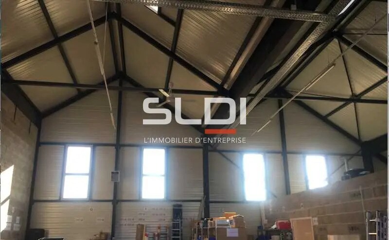 Office in Genas for lease - Interior Photo - Image 3 of 5