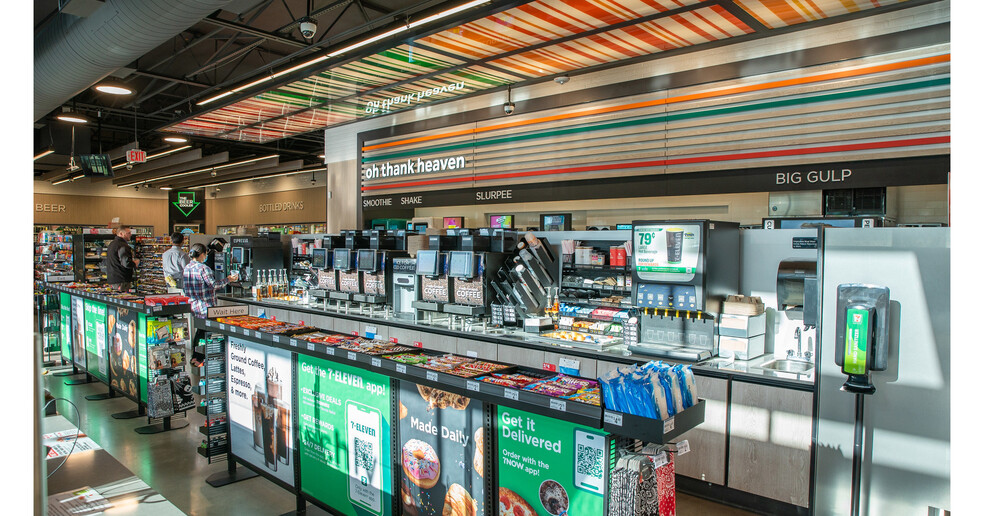 7 Eleven, Las Vegas, NV 89113 Brand New 15 Yr. Lease Signalized