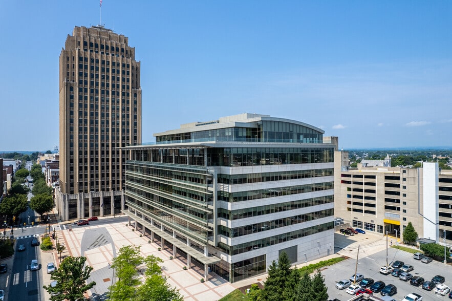 835 W Hamilton St, Allentown, PA for lease - Building Photo - Image 1 of 35