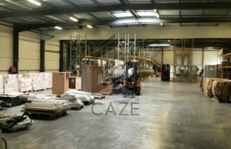 Flex in Le Haillan for lease Building Photo- Image 1 of 5