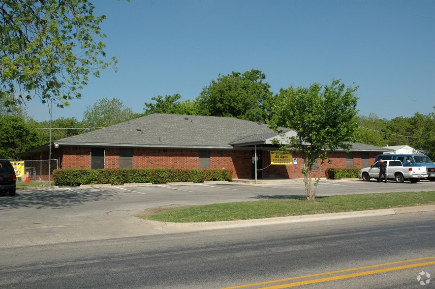 1125 Roberts Cut Off Rd, River Oaks, TX for sale - Primary Photo - Image 1 of 13