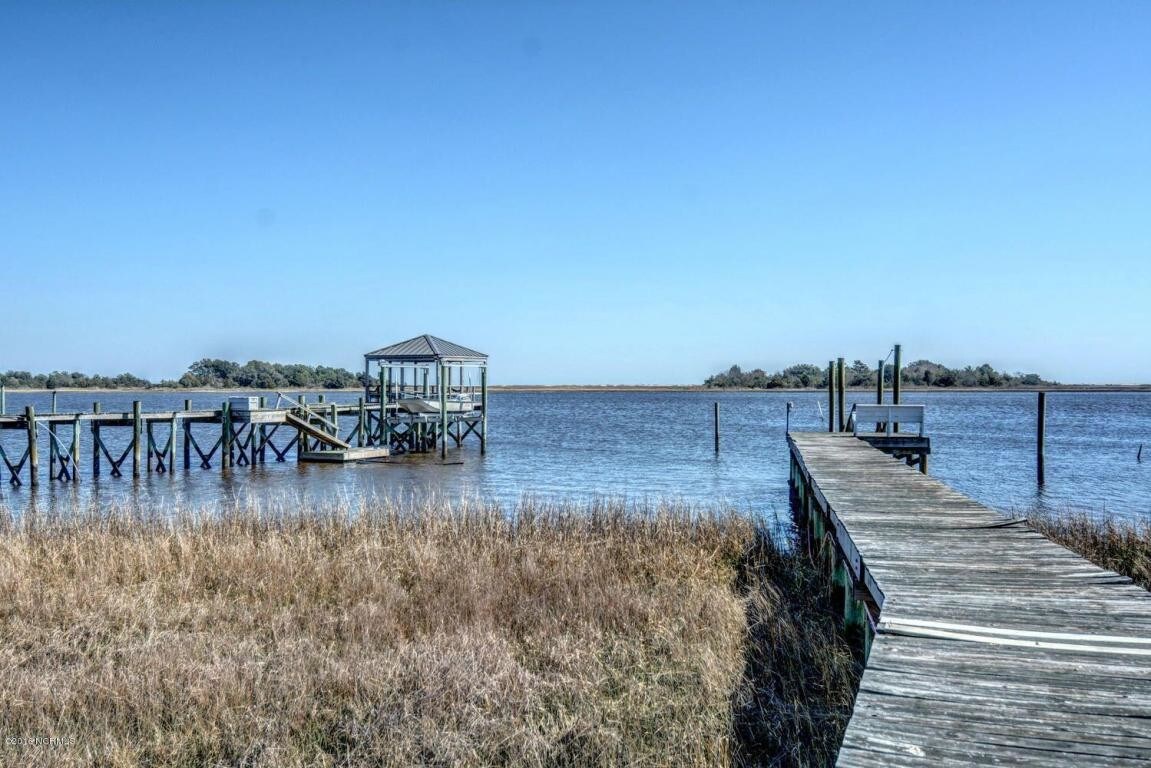 1647 Flounder Ln, Wilmington, NC 28409