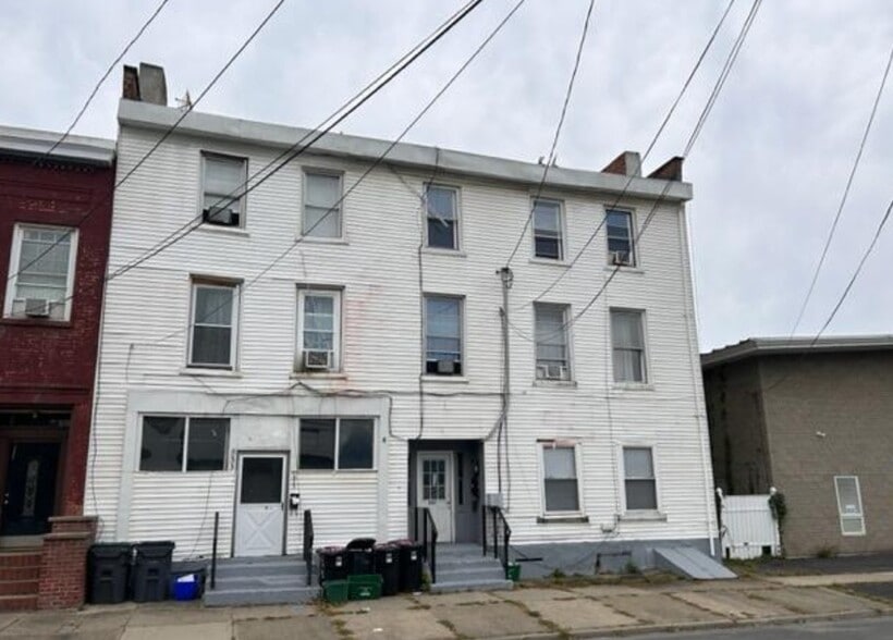 533 Broadway, Watervliet, NY for sale - Building Photo - Image 1 of 10
