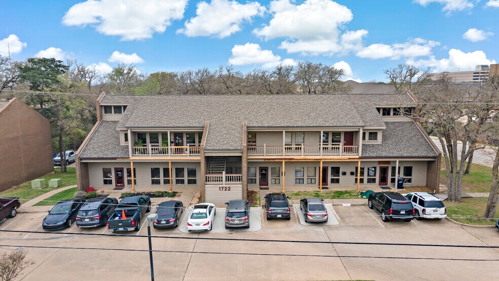 1722 Broadmoor Dr, Bryan, TX for sale - Building Photo - Image 1 of 1