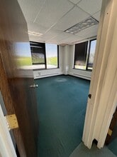 35 E Grassy Sprain Rd, Yonkers, NY for lease Interior Photo- Image 2 of 3