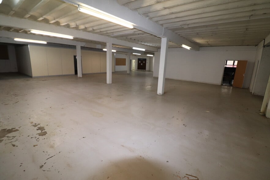 67 New Summer St, Birmingham for lease - Interior Photo - Image 3 of 9