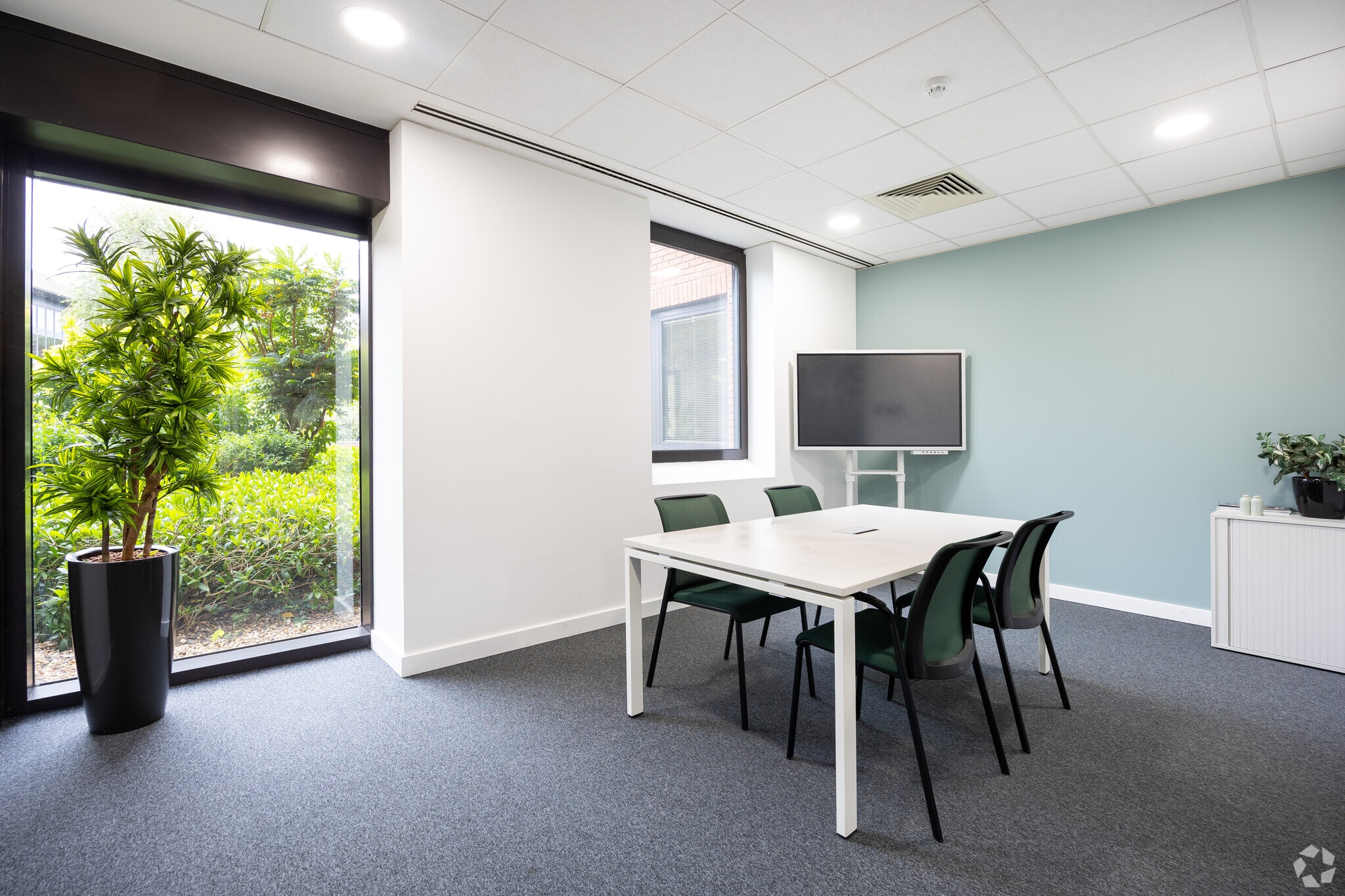 3 The Drive, Great Warley for lease Interior Photo- Image 1 of 1