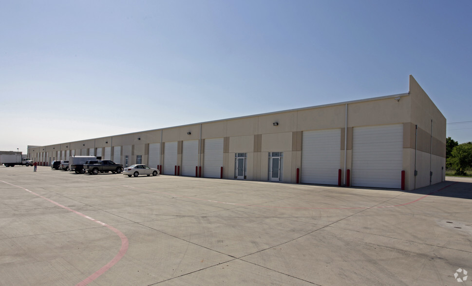 5309 Superior Pky, Fort Worth, TX for lease - Building Photo - Image 3 of 10