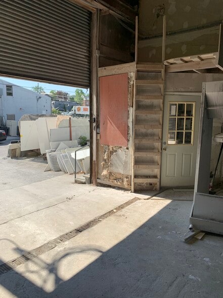 13 Mill St, Port Chester, NY for lease - Building Photo - Image 3 of 5