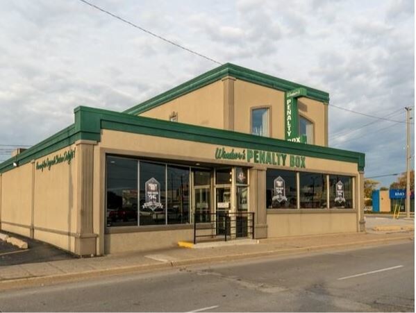 2151 Walker Rd, Windsor, ON for sale - Primary Photo - Image 1 of 1