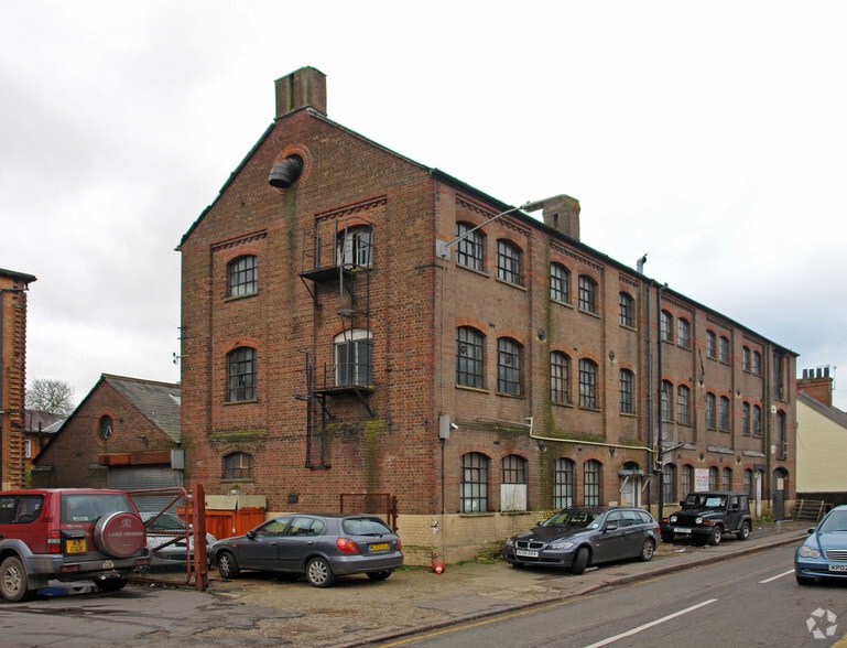 71-79 Waterside, Chesham for sale - Building Photo - Image 2 of 3