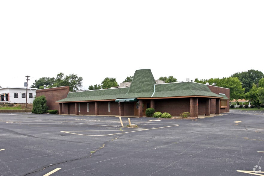 4409 Woodson Rd, Saint Louis, MO for sale - Primary Photo - Image 1 of 4