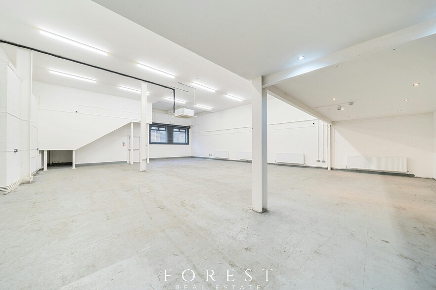 Cline Rd, London for lease - Building Photo - Image 3 of 13