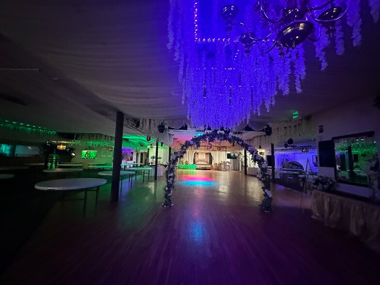 2200 W Alameda Ave, Denver, CO for lease - Interior Photo - Image 2 of 13