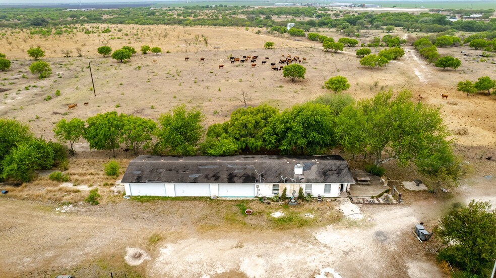 11344 Highway 359, Mathis, TX for sale - Primary Photo - Image 1 of 1