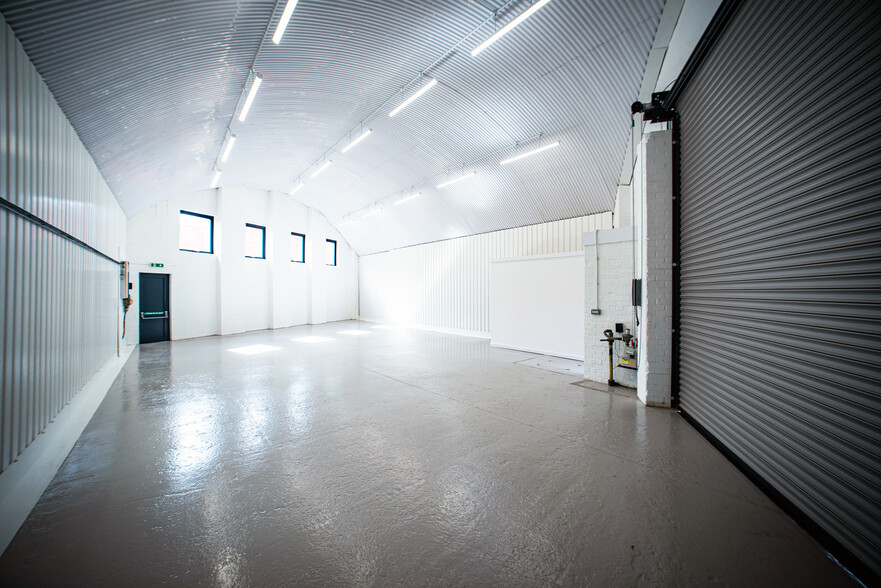 Rotherhithe New Rd, London for lease - Building Photo - Image 2 of 5