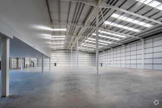 Warstock Rd, Birmingham for lease Interior Photo- Image 2 of 15