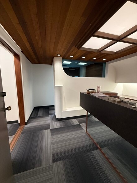 826 Kaheka St, Honolulu, HI for lease - Interior Photo - Image 1 of 12