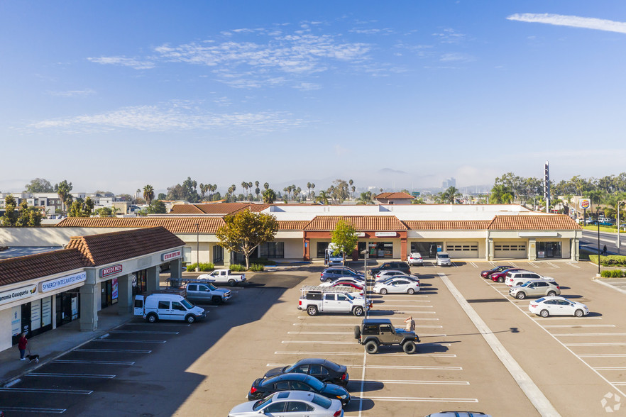 205 W Mission Ave, Escondido, CA for lease - Building Photo - Image 2 of 8