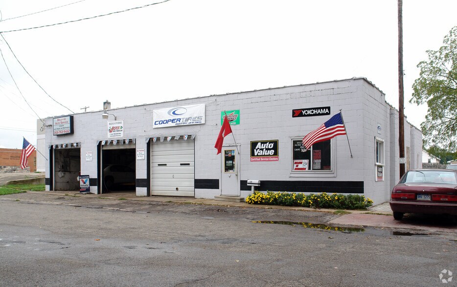 116 S Elizabeth St, Bellevue, MI 49021