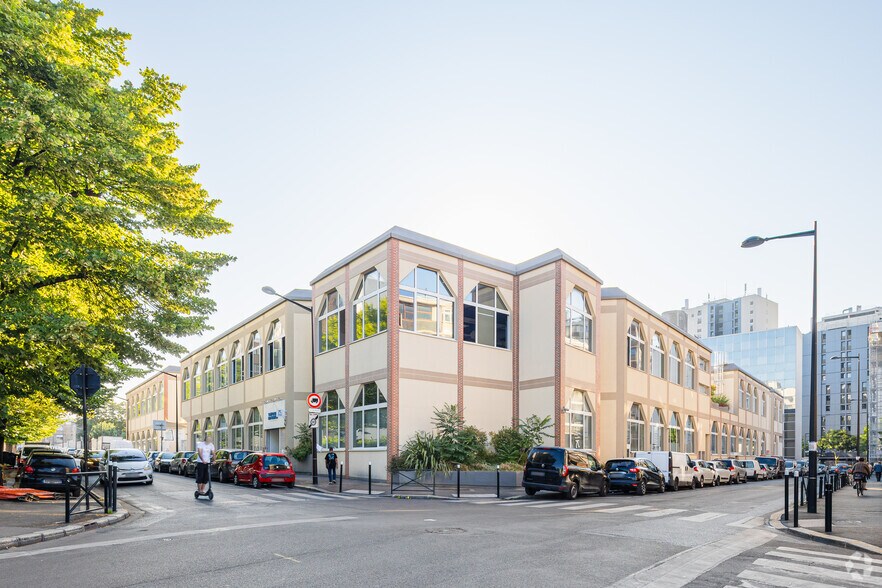 51 Rue De Presles, Aubervilliers for lease - Building Photo - Image 2 of 18