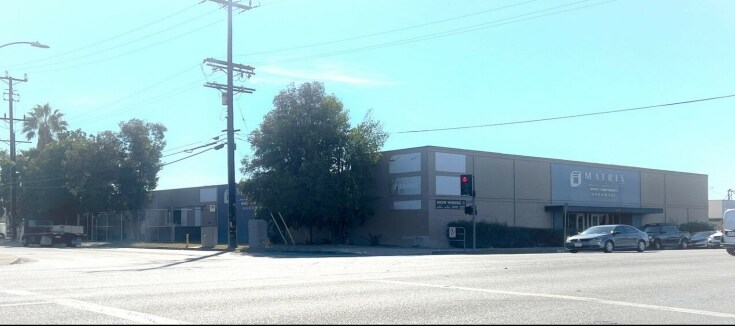 7950 Woodley Ave, Van Nuys, CA for sale - Primary Photo - Image 1 of 1