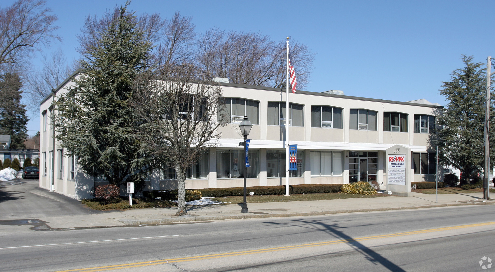 655 Main St, East Greenwich, RI for sale Primary Photo- Image 1 of 1