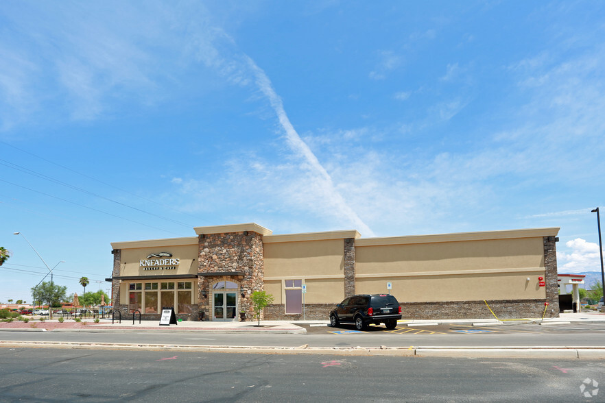 135 S Wilmot Rd, Tucson, AZ for sale - Building Photo - Image 2 of 13