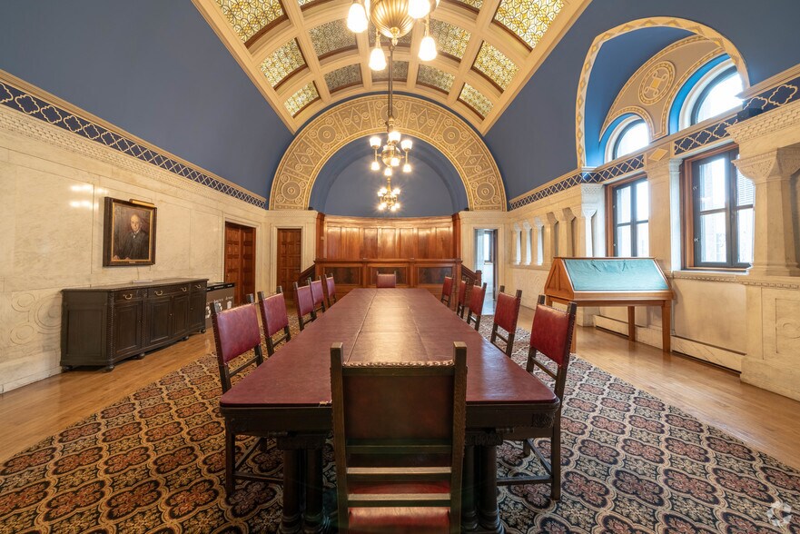 75 5TH St W, Saint Paul, MN for sale - Interior Photo - Image 1 of 1