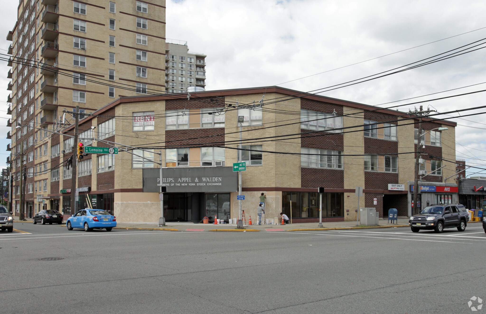 185 Bridge Plz, Fort Lee, NJ for sale Building Photo- Image 1 of 1