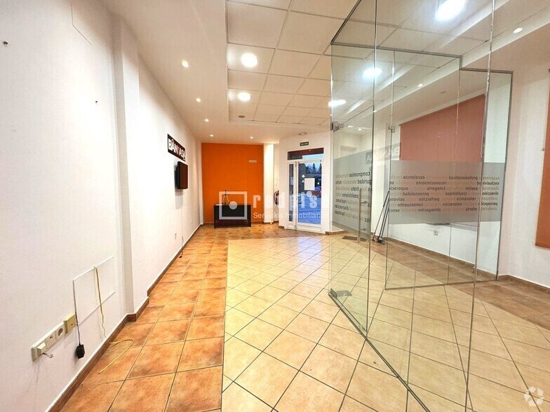 Retail in Alovera, Guadalajara for sale - Interior Photo - Image 1 of 1