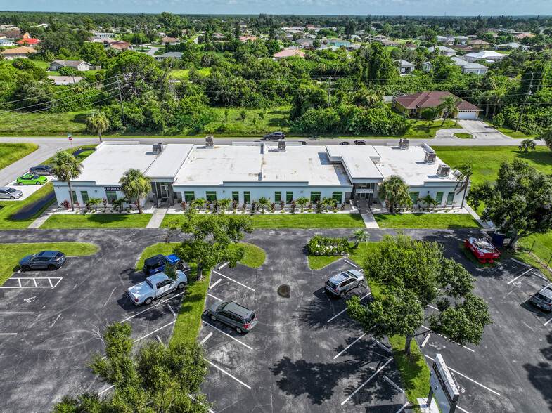 12497 S Tamiami Trl, North Port, FL for lease - Building Photo - Image 2 of 6