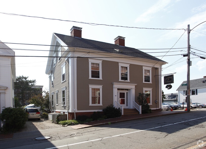 110 Chapel St, Portsmouth, NH for lease - Primary Photo - Image 1 of 45