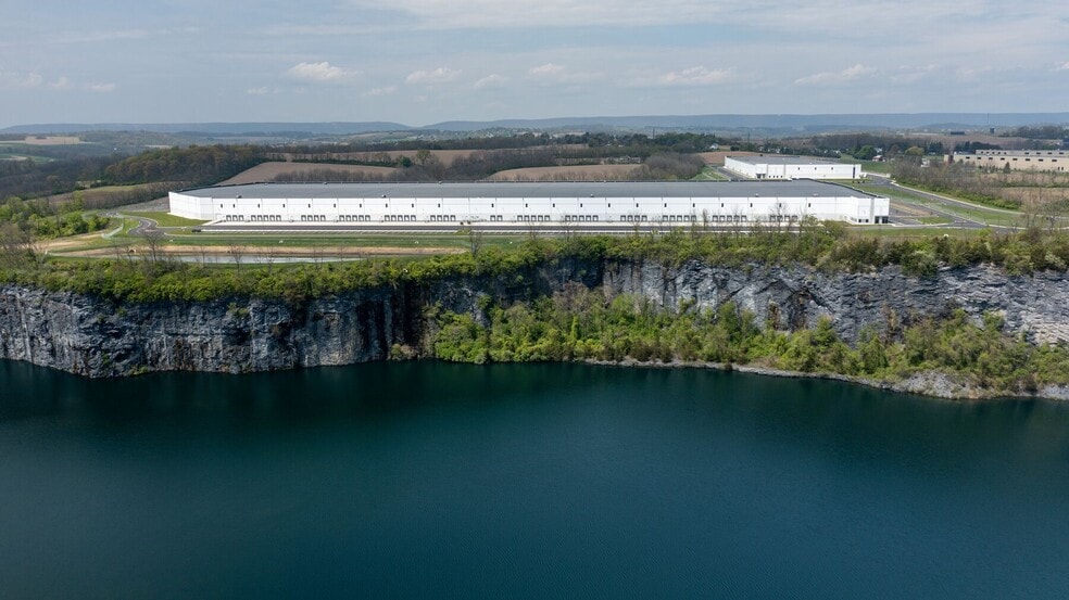 2500 Liberty Dr, Northampton, PA for lease - Aerial - Image 1 of 1