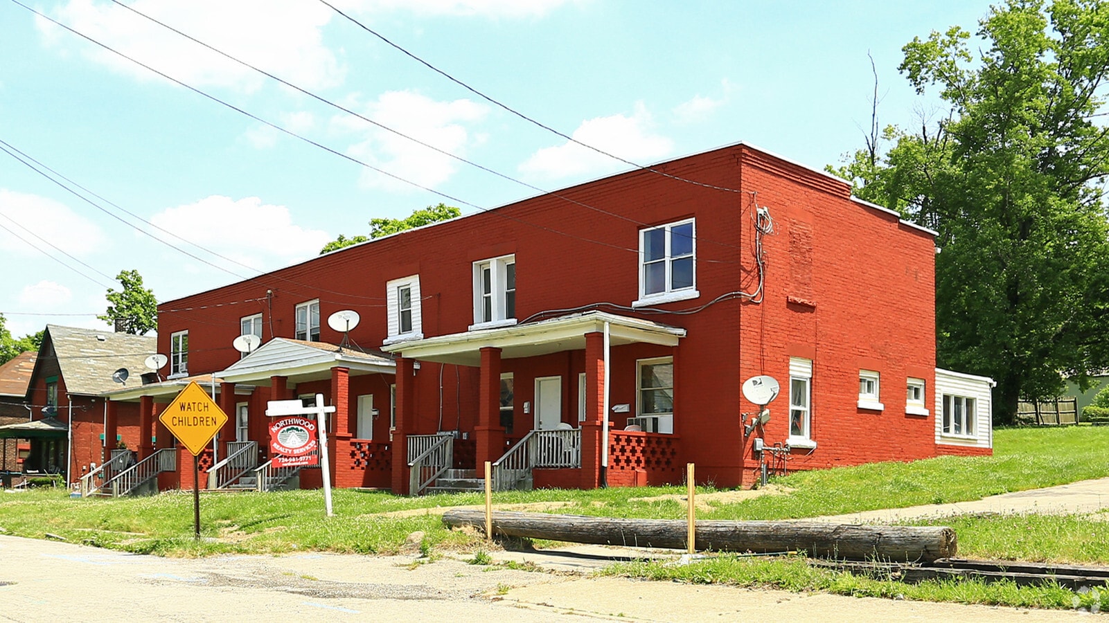 705715 Lee Ave, Farrell, PA 16121