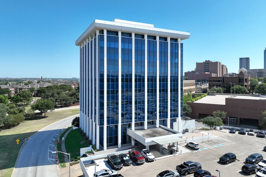101 Summit Ave, Fort Worth, TX for lease - Building Photo - Image 2 of 4