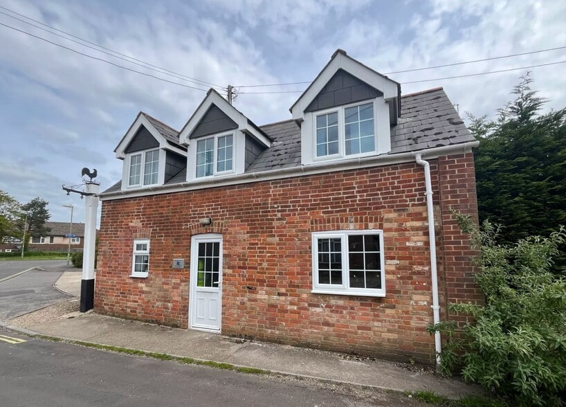 30 New St, Ringwood for sale - Building Photo - Image 2 of 7