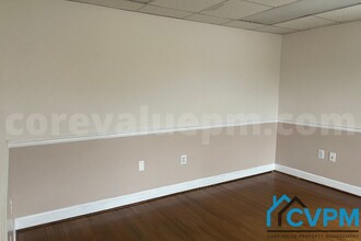 8 Brookes Ave, Gaithersburg, MD for lease Interior Photo- Image 1 of 4